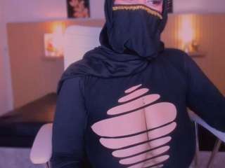 cloe-adams