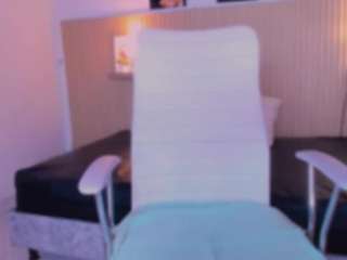 le modèle cloe-adams est en webcam porno dans un show sur le site camsoda, il possède les tags suivants: amateur,pov,massage,anal,natural,nature,nipple piercings,normal,orgasm,pussy,huge tits,skinny,smoking,strip,tattoos,tease,tittyfuck,toys,young adult,lovense