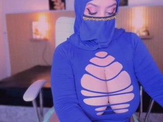 cloe-adams