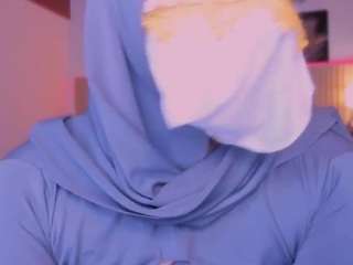 cloe-adams