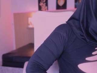 Cloe-adams live webcam show
