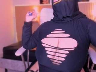 cloe-adams