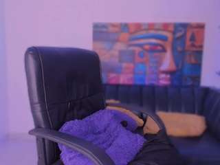 Cloe-adams live cam preview