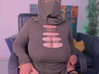 Cloe-adams