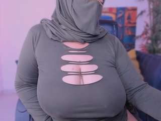 cloe-adams