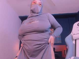 cloe-adams