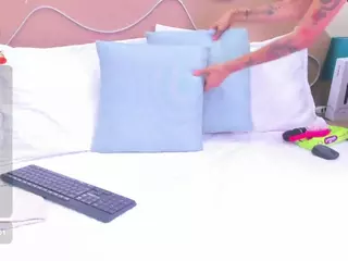 Nicole Angels's Live Sex Cam Show