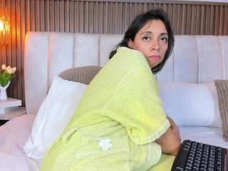 PerlaPreciosa live cam preview