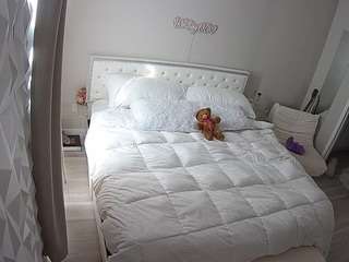 voyeurcam-whitneyoc-01