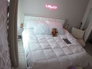 voyeurcam-whitneyoc-01