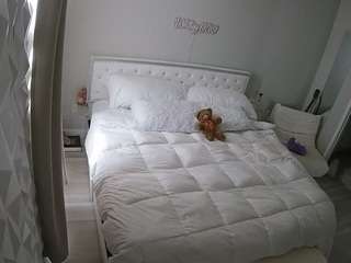 voyeurcam-whitneyoc-01