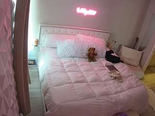 voyeurcam-whitneyoc-01