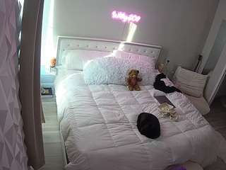voyeurcam-whitneyoc-01