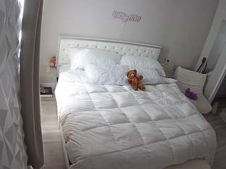 voyeurcam-whitneyoc-01