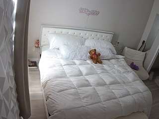 voyeurcam-whitneyoc-01