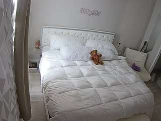 voyeurcam-whitneyoc-01