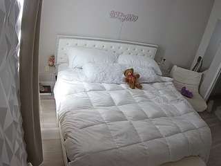 voyeurcam-whitneyoc-01