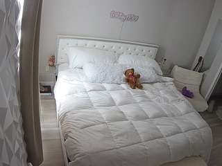 voyeurcam-whitneyoc-01