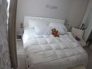 voyeurcam-whitneyoc-01