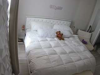 voyeurcam-whitneyoc-01