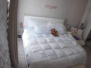 voyeurcam-whitneyoc-01