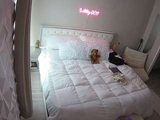 voyeurcam-whitneyoc-01