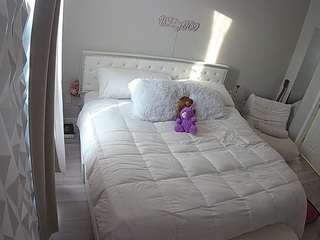 voyeurcam-whitneyoc-01