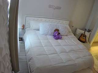 voyeurcam-whitneyoc-01