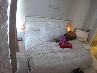 voyeurcam-whitneyoc-01