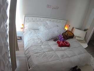 voyeurcam-whitneyoc-01