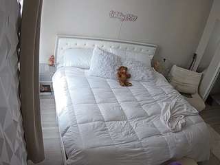 voyeurcam-whitneyoc-01