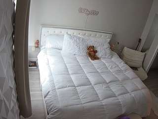 voyeurcam-whitneyoc-01