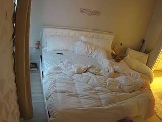 voyeurcam-whitneyoc-01