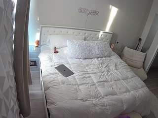 voyeurcam-whitneyoc-01