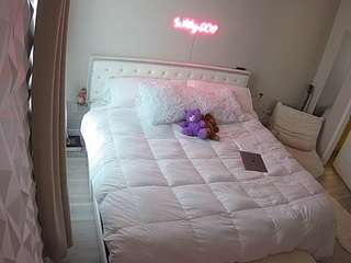 voyeurcam-whitneyoc-01