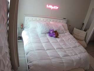 voyeurcam-whitneyoc-01