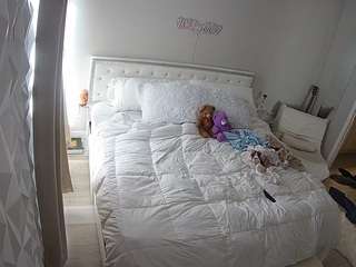 voyeurcam-whitneyoc-01