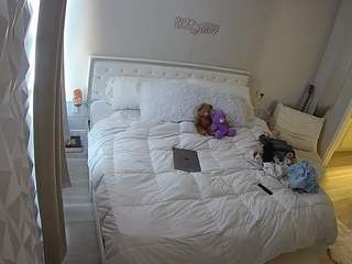 voyeurcam-whitneyoc-01