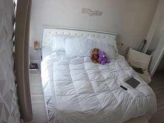 voyeurcam-whitneyoc-01