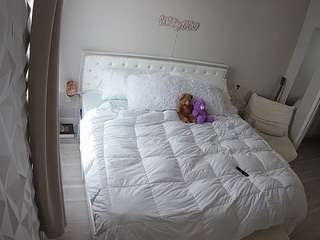 voyeurcam-whitneyoc-01