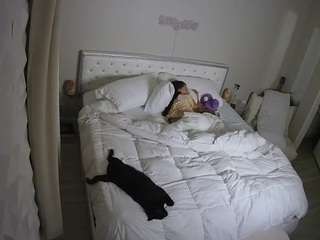 voyeurcam-whitneyoc-01