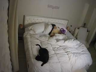 voyeurcam-whitneyoc-01