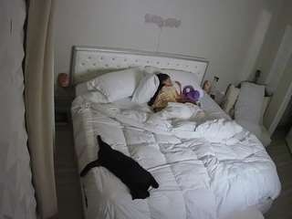 voyeurcam-whitneyoc-01