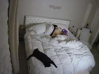 voyeurcam-whitneyoc-01