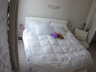 voyeurcam-whitneyoc-01