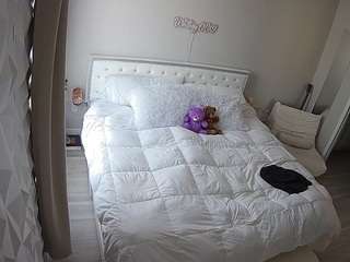 voyeurcam-whitneyoc-01