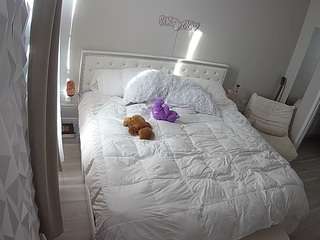 voyeurcam-whitneyoc-01