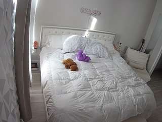 voyeurcam-whitneyoc-01