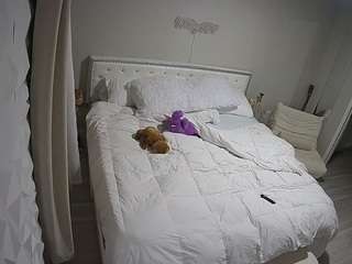 voyeurcam-whitneyoc-01