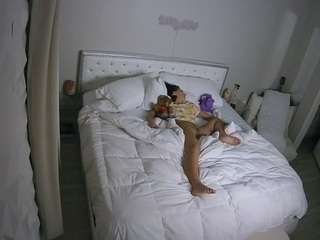 voyeurcam-whitneyoc-01
